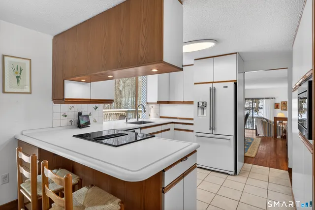 $795,000 | 18 Landing Road, Old Lyme, CT 06371