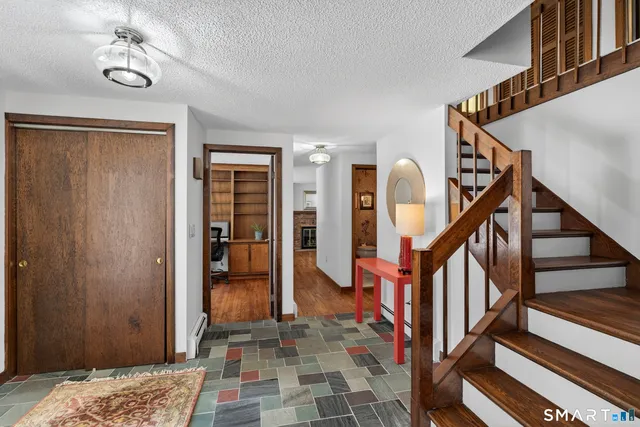 $795,000 | 18 Landing Road, Old Lyme, CT 06371