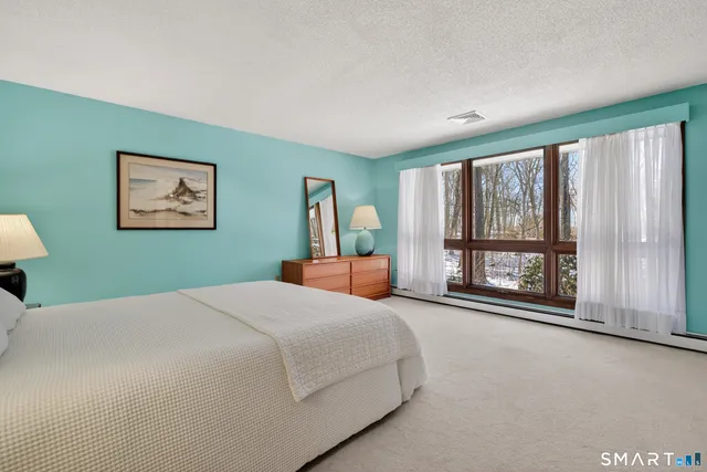 $795,000 | 18 Landing Road, Old Lyme, CT 06371