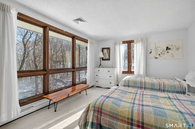 $795,000 | 18 Landing Road, Old Lyme, CT 06371