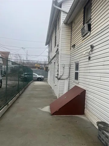 $675,000 | 303 Beach 84th Street | Hammels