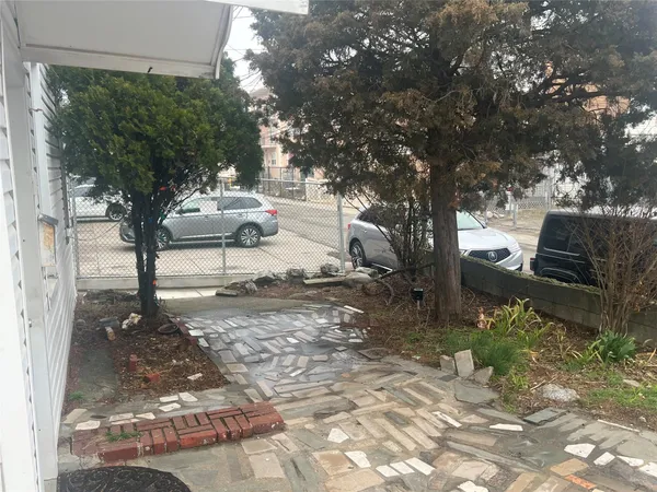 $675,000 | 303 Beach 84th Street | Hammels