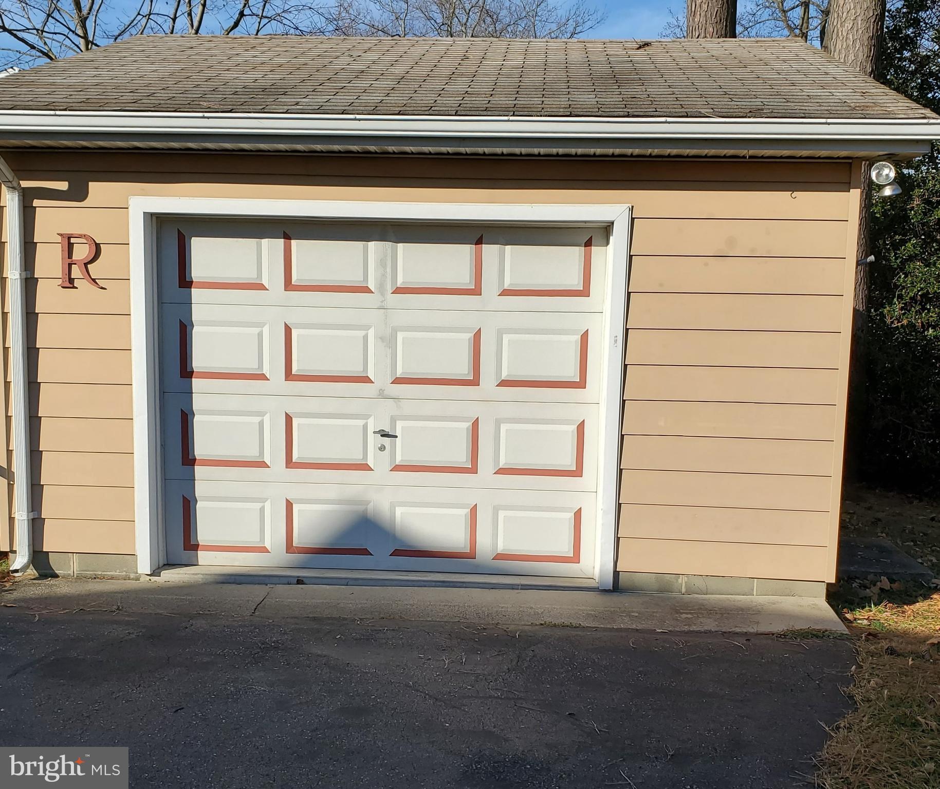 102 Harrison Avenue Camden Wyoming, DE 19934 - Photo 17 of 50 Front entry on garage