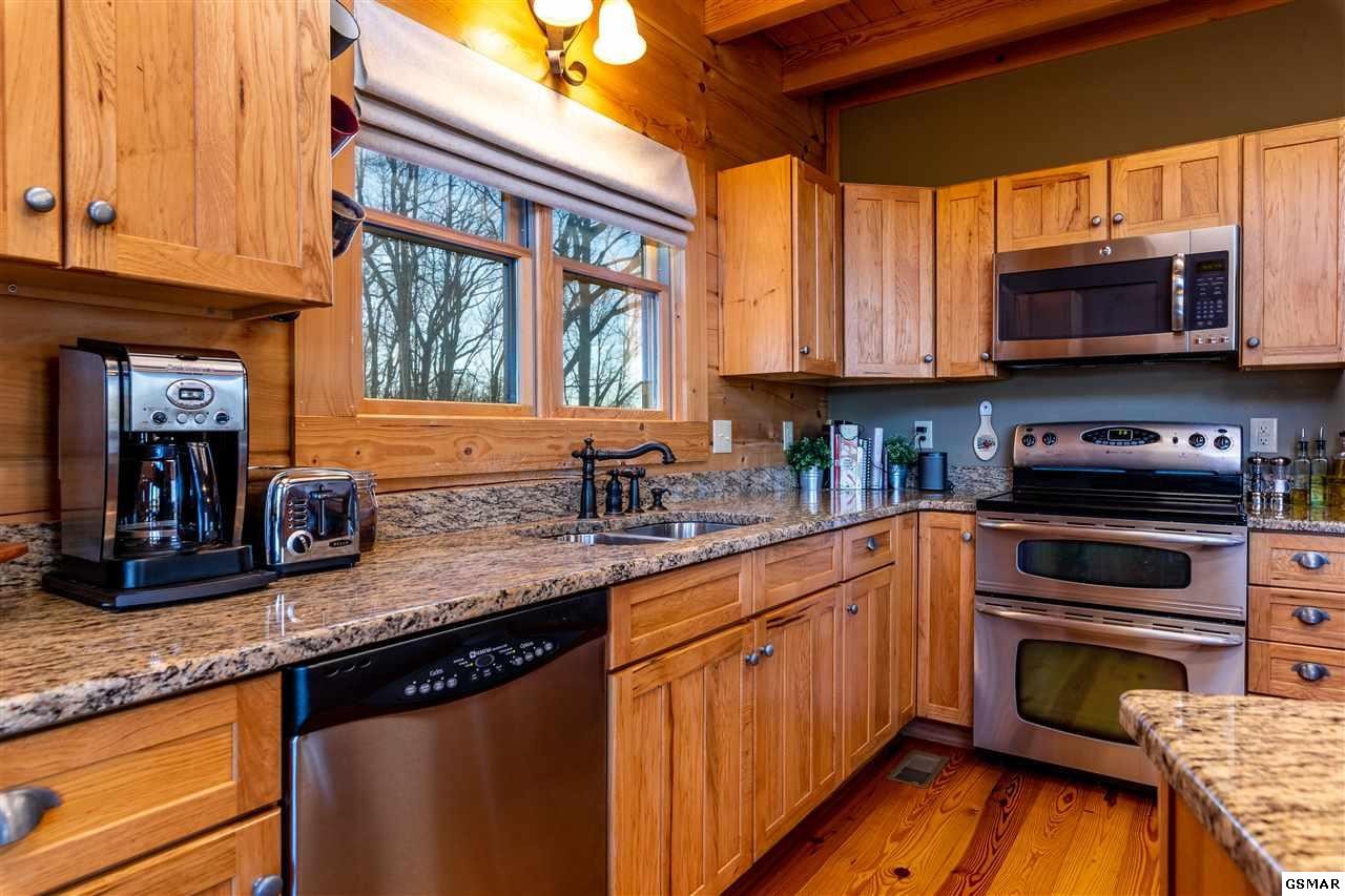 299 Mountain Ridge Way Walland, TN 37886 - Photo 12 of 36 Gallery Image 12