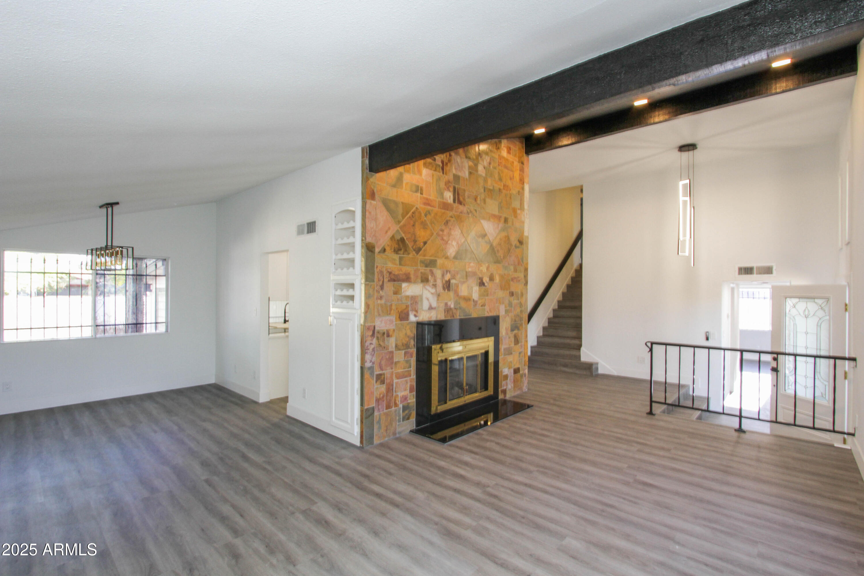 3371 West Grandview Road Phoenix, AZ 85053 - Photo 13 of 33 3371 W Grandview Rd-54