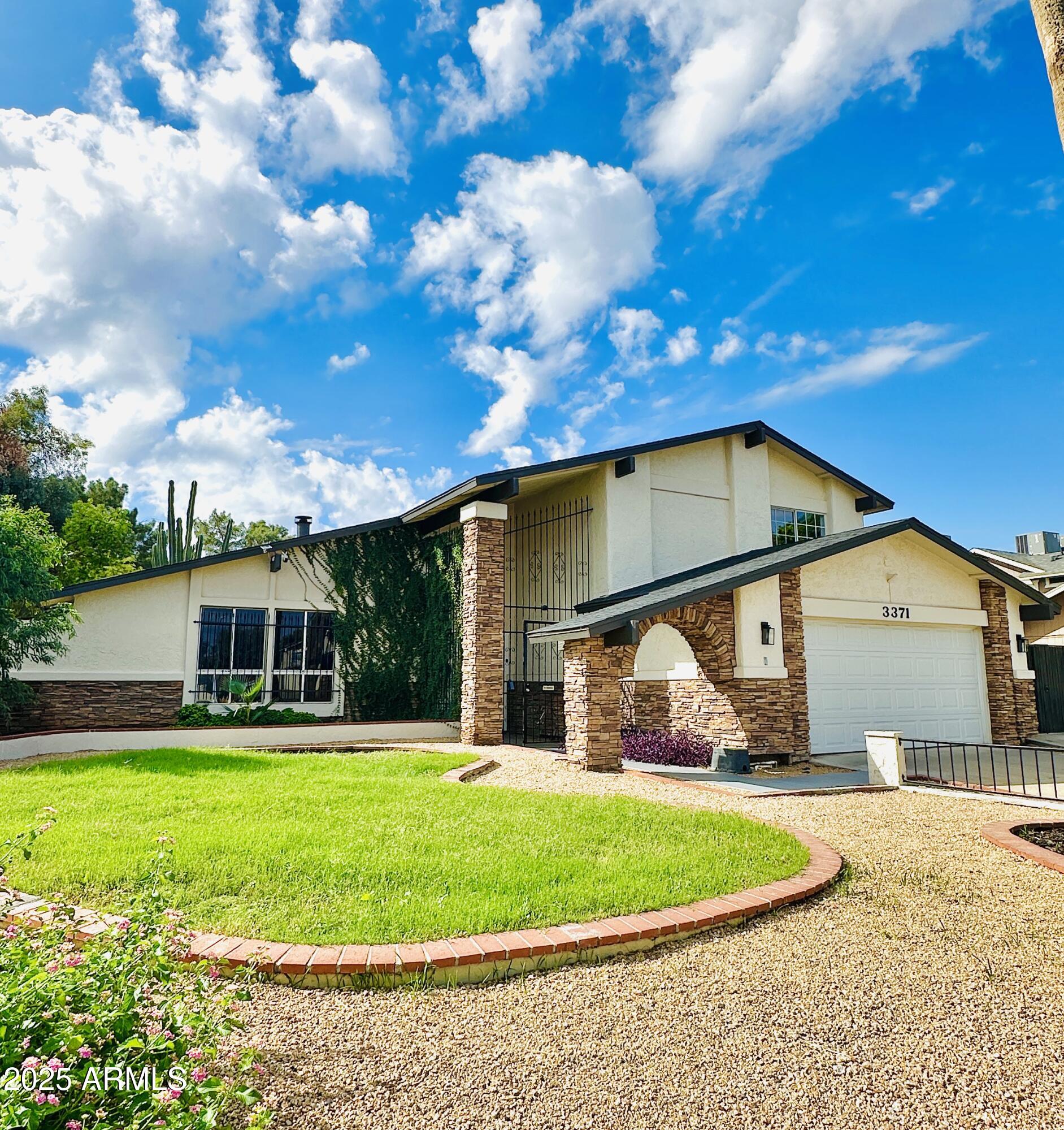 3371 West Grandview Road Phoenix, AZ 85053 - Photo 2 of 33 IMG_0921