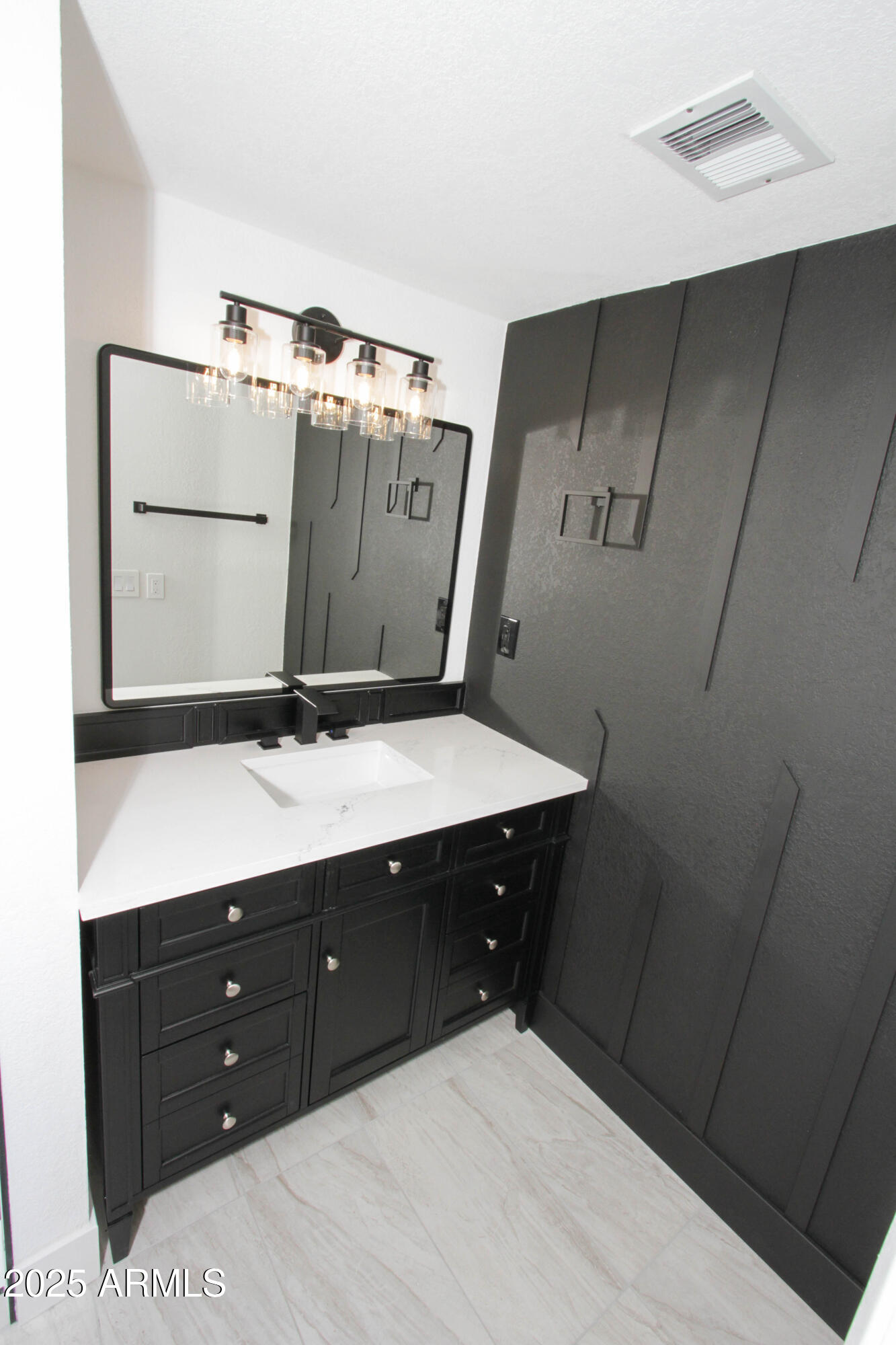 3371 West Grandview Road Phoenix, AZ 85053 - Photo 22 of 33 3371 W Grandview Rd-7