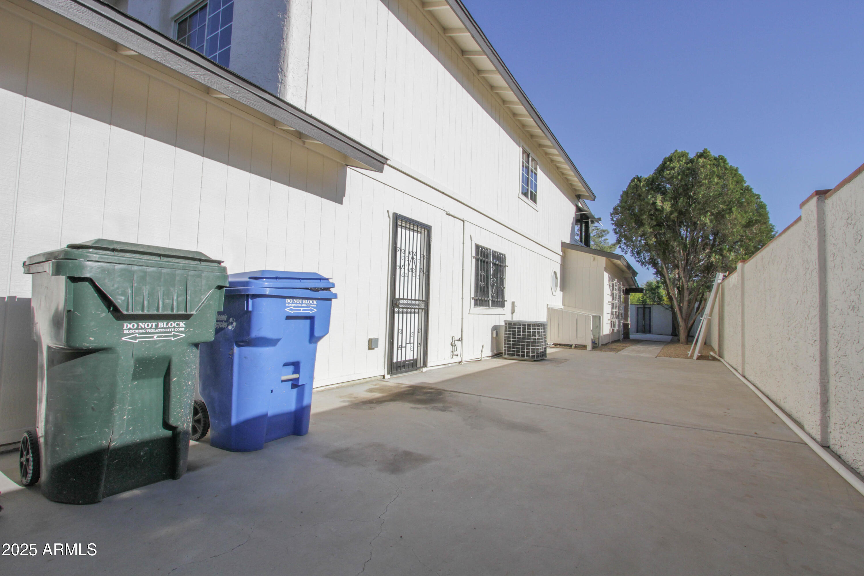 3371 West Grandview Road Phoenix, AZ 85053 - Photo 10 of 33 3371 W Grandview Rd-38