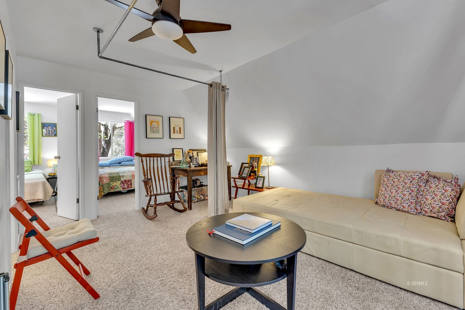 52143 Acorn Lane Idyllwild, CA 92549 - Photo 41 of 57 a living room with furniture