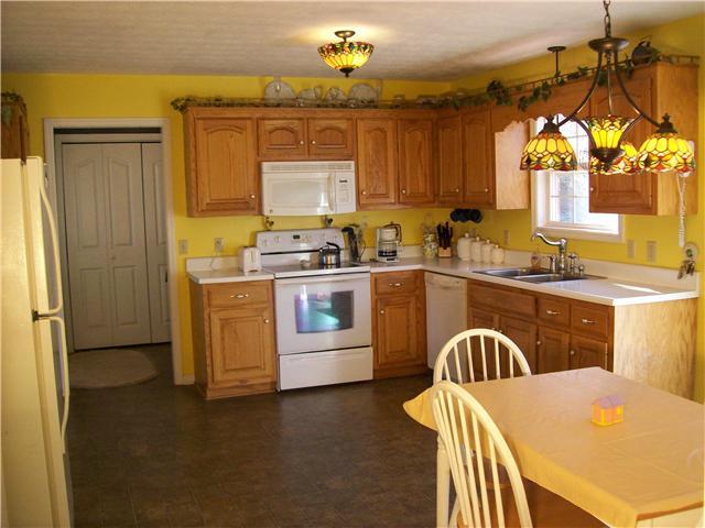 380 Mutton Hollow Hill Road Bethpage, TN 37022 - Photo 6 of 20 Gallery Image 6