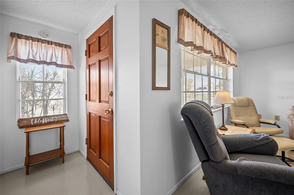 901 Ponderosa Road Venice, FL 34293 - Photo 19 of 40