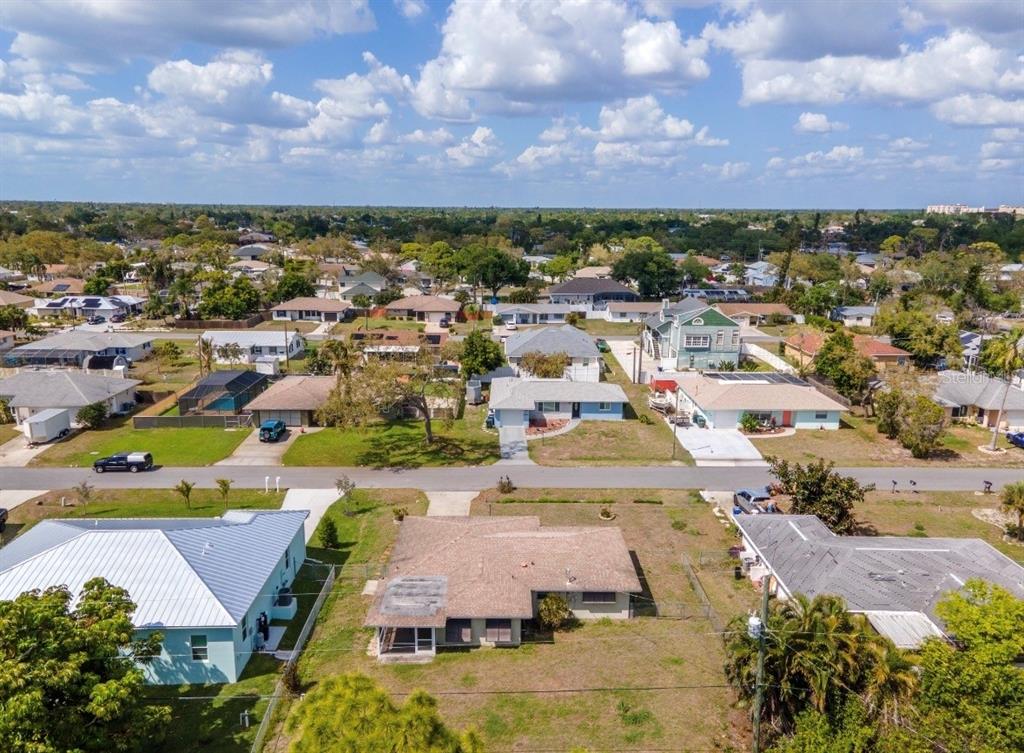 901 Ponderosa Road Venice, FL 34293 - Photo 5 of 40