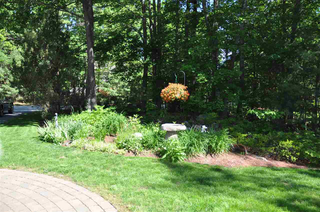 39 Blossom Road Windham, NH 03087 - Photo 2 of 37
