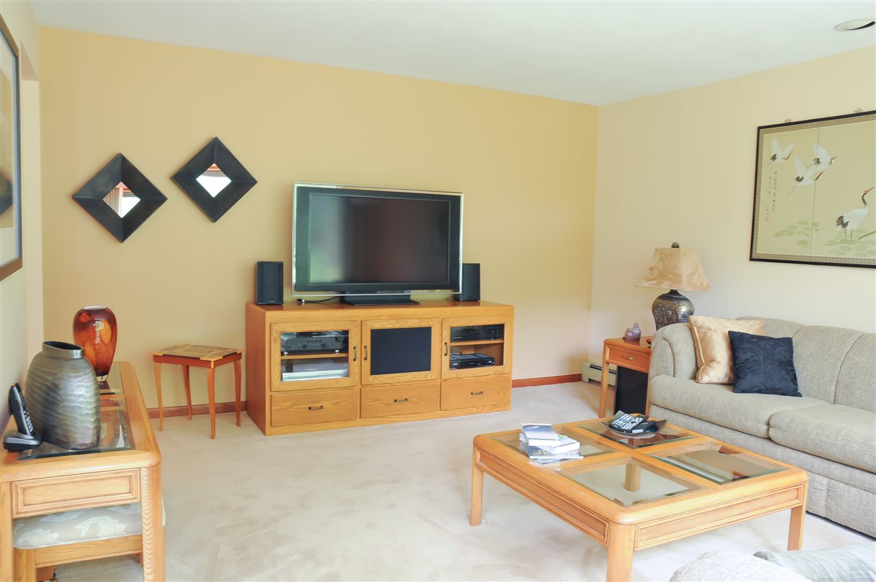 39 Blossom Road Windham, NH 03087 - Photo 12 of 37