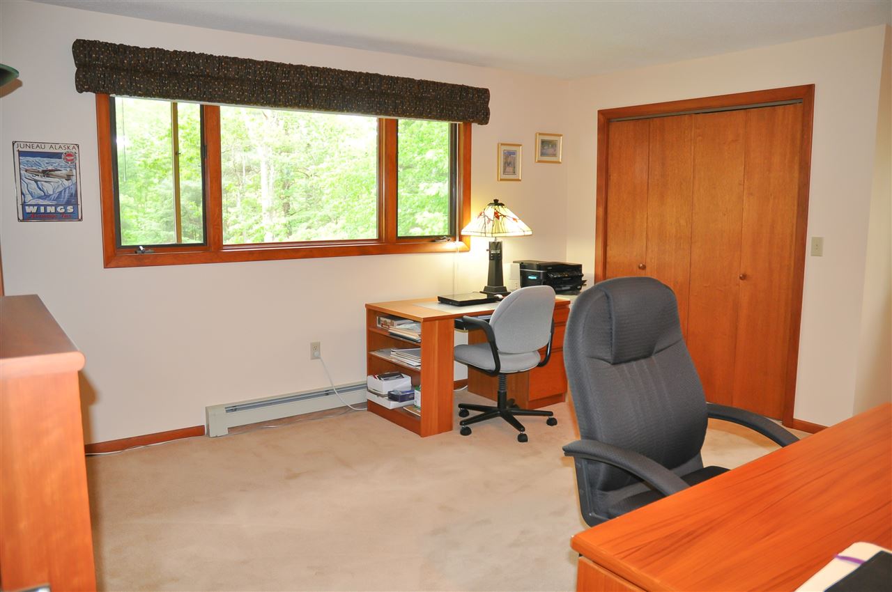 39 Blossom Road Windham, NH 03087 - Photo 23 of 37