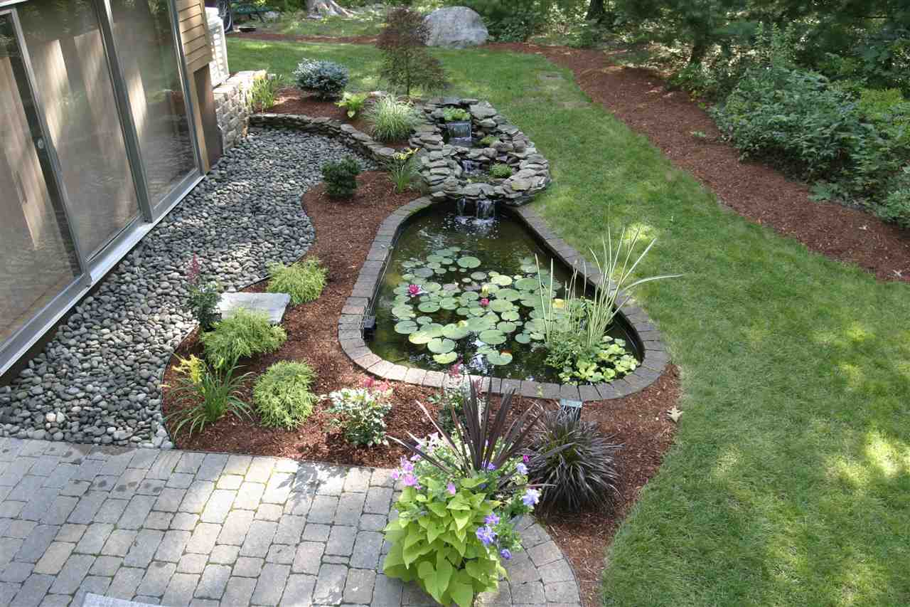 39 Blossom Road Windham, NH 03087 - Photo 33 of 37
