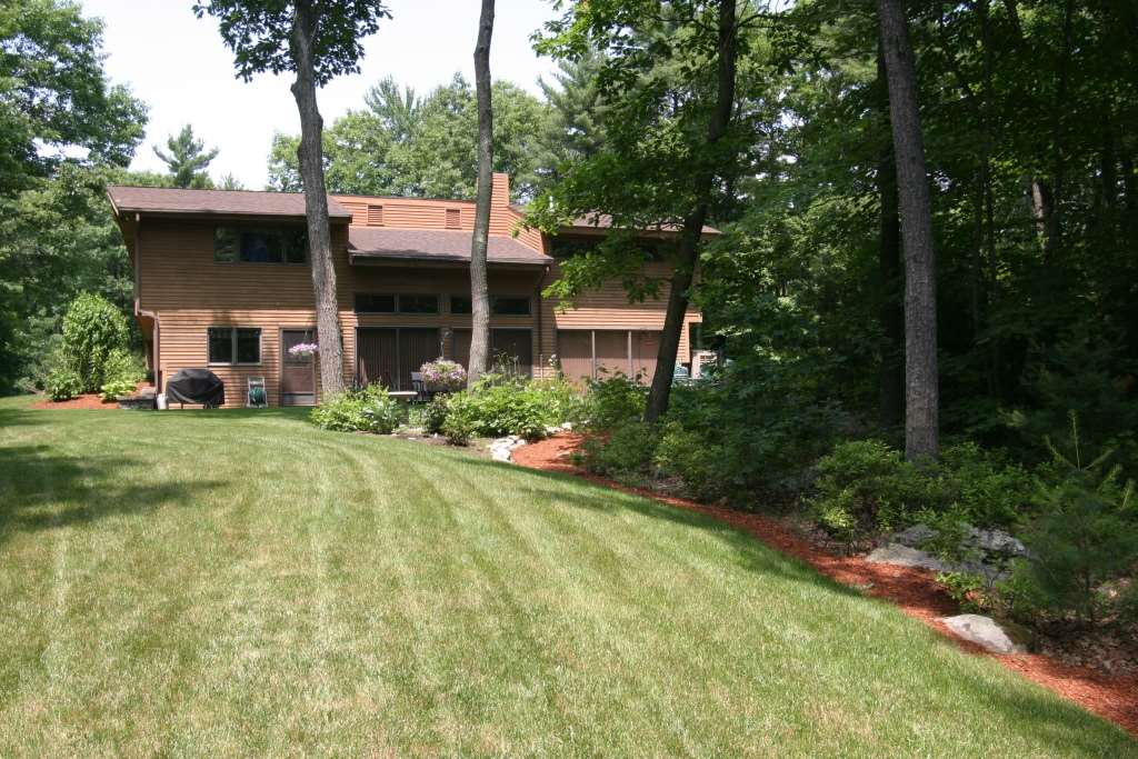 39 Blossom Road Windham, NH 03087 - Photo 35 of 37