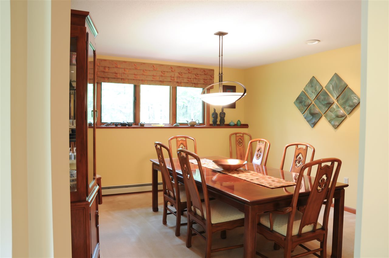 39 Blossom Road Windham, NH 03087 - Photo 7 of 37
