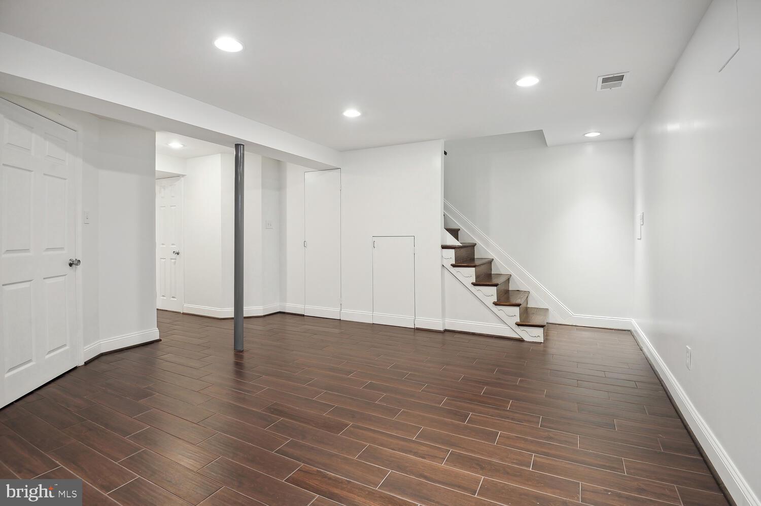 11970 Heathcote Court Reston, VA 20191 - Photo 18 of 25