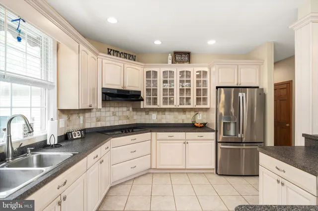 a view of a black and white checkered floor