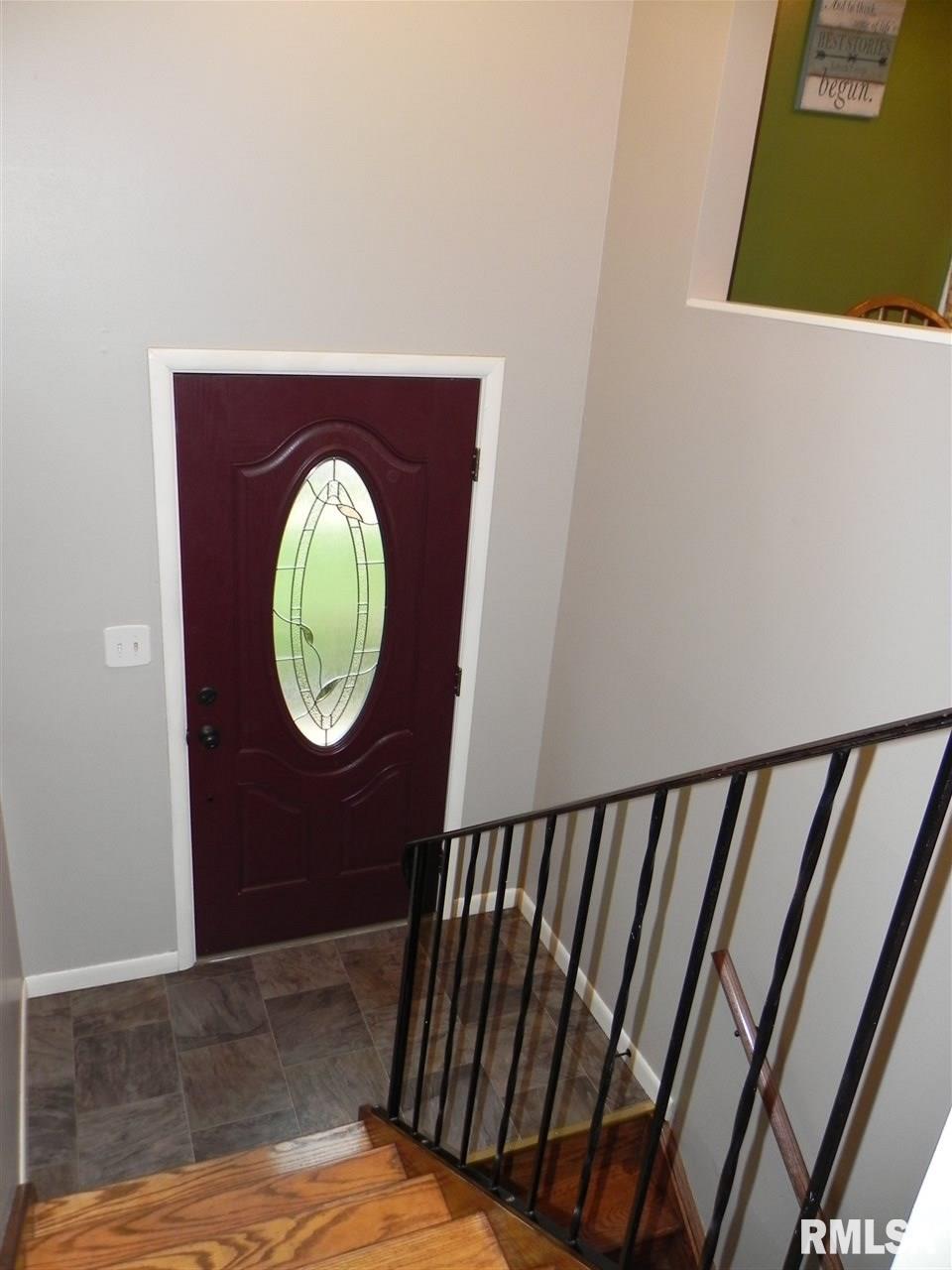 3420 3rd Street Moline, IL 61265 - Photo 2 of 24 Gallery Image 2