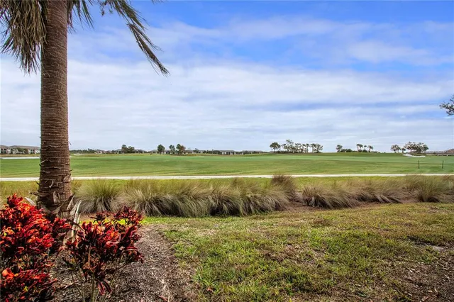 $3,500 | 5548 Palmer Circle, Unit 102, Bradenton, FL 34211