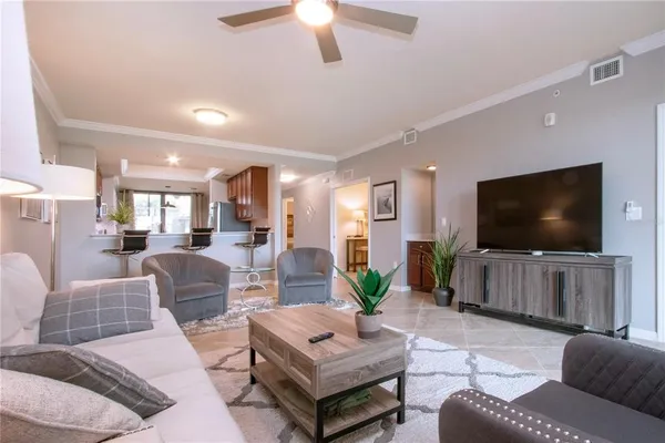 $3,500 | 5548 Palmer Circle, Unit 102, Bradenton, FL 34211