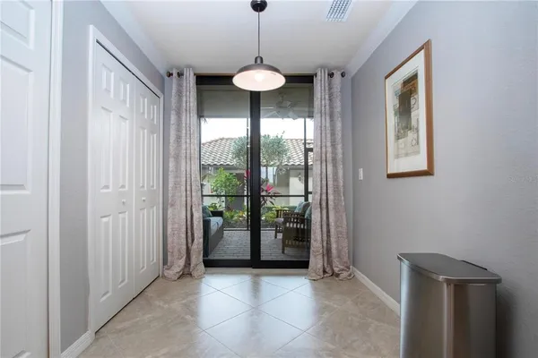 $3,500 | 5548 Palmer Circle, Unit 102, Bradenton, FL 34211