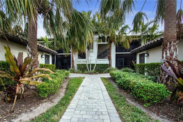 $3,500 | 5548 Palmer Circle, Unit 102, Bradenton, FL 34211