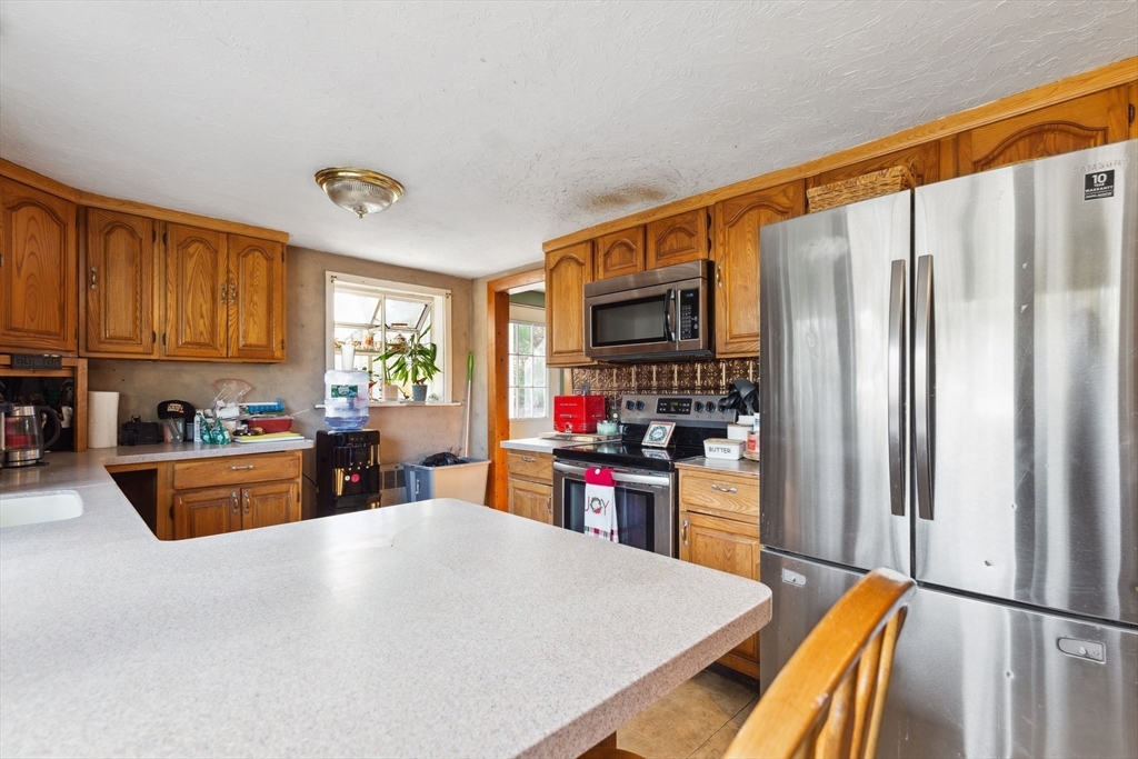 178 Reed Street Hanson, MA 02341 - Photo 1 of 16 Gallery Image 1