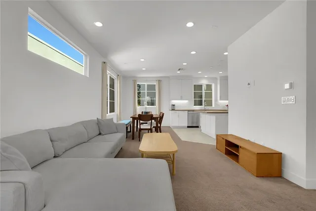 $4,450 | 140 Allusion, Irvine, CA 92618