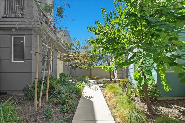 $4,450 | 140 Allusion, Irvine, CA 92618