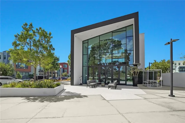 $4,450 | 140 Allusion, Irvine, CA 92618