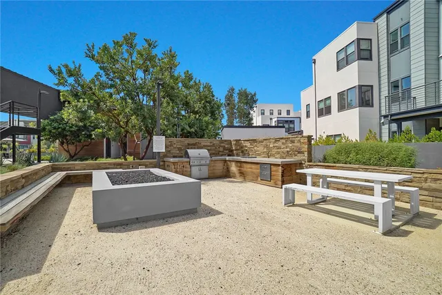 $4,450 | 140 Allusion, Irvine, CA 92618