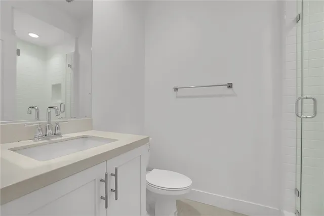 $4,450 | 140 Allusion, Irvine, CA 92618