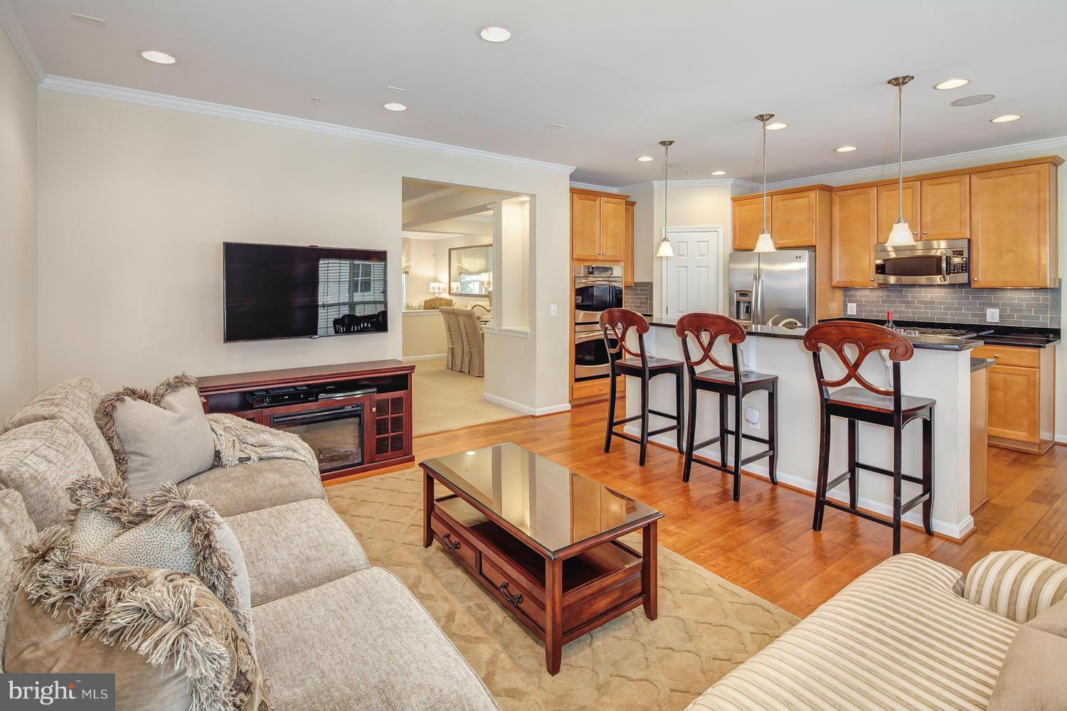 9502 Lee Court Manassas, VA 20110 - Photo 14 of 30 Kitchen