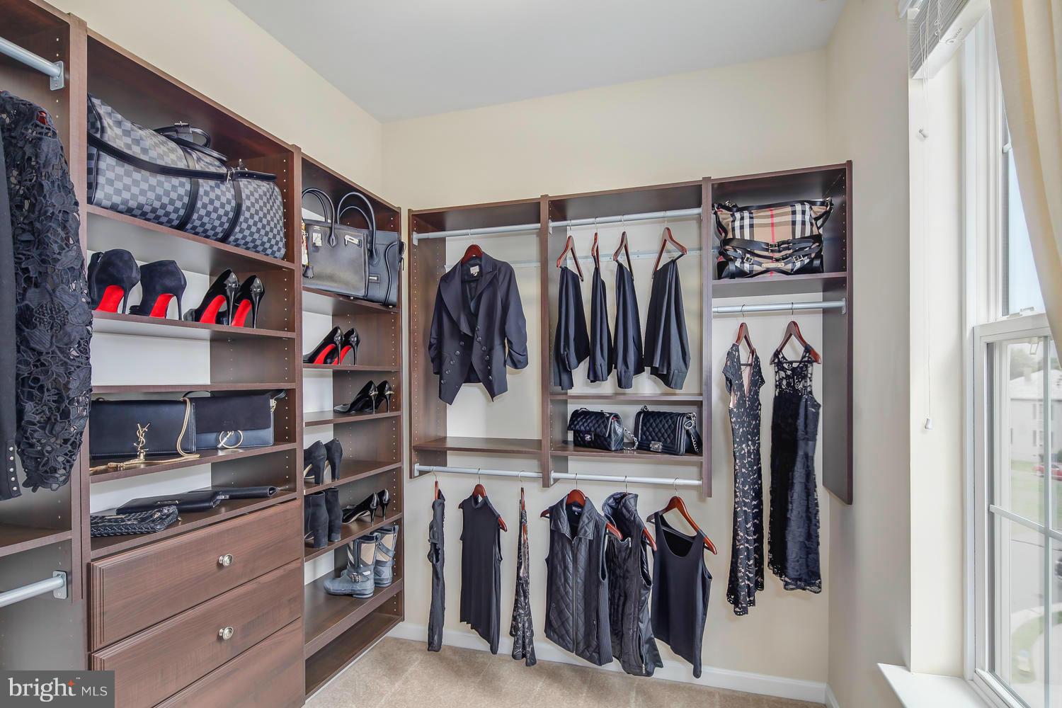 9502 Lee Court Manassas, VA 20110 - Photo 22 of 30 Bedroom (Master)