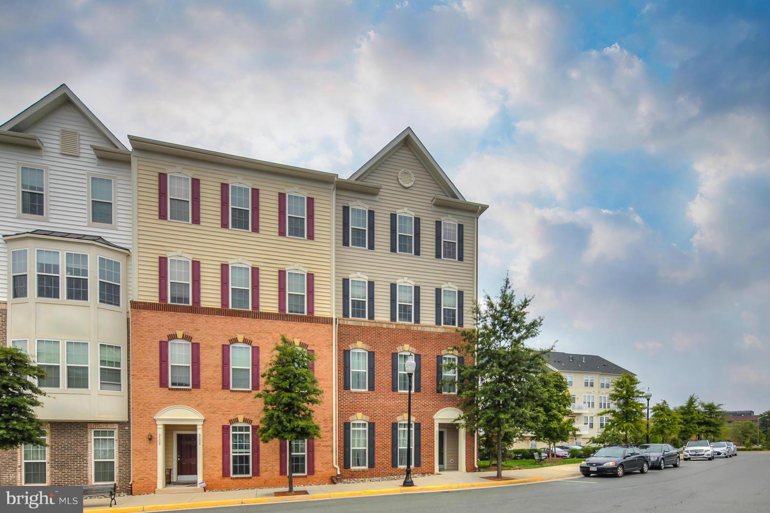 9502 Lee Court Manassas, VA 20110 - Photo 30 of 30 Exterior (Front)