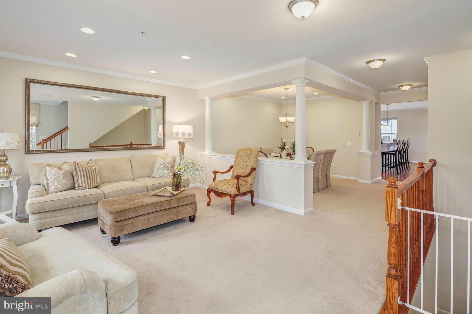 9502 Lee Court Manassas, VA 20110 - Photo 6 of 30 Living Room