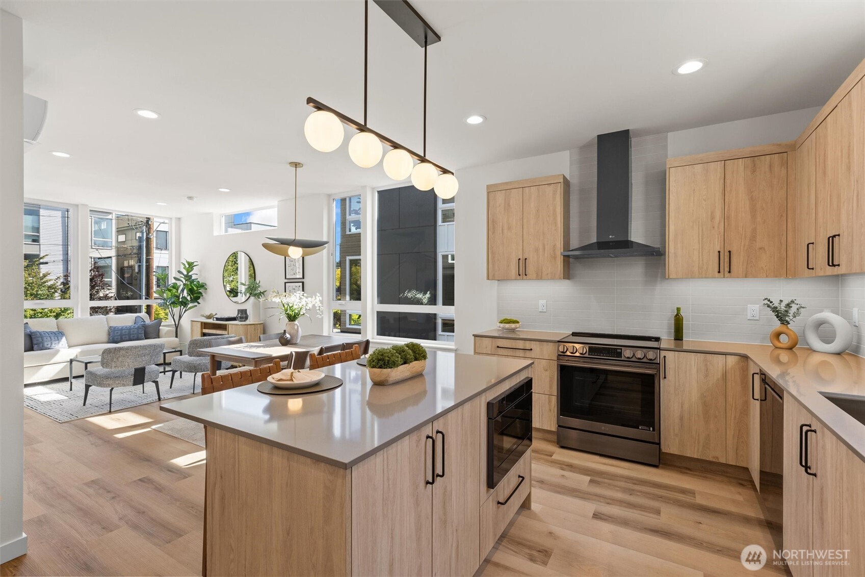 813 Northwest 63rd Street Seattle, WA 98107 - Photo 7 of 38