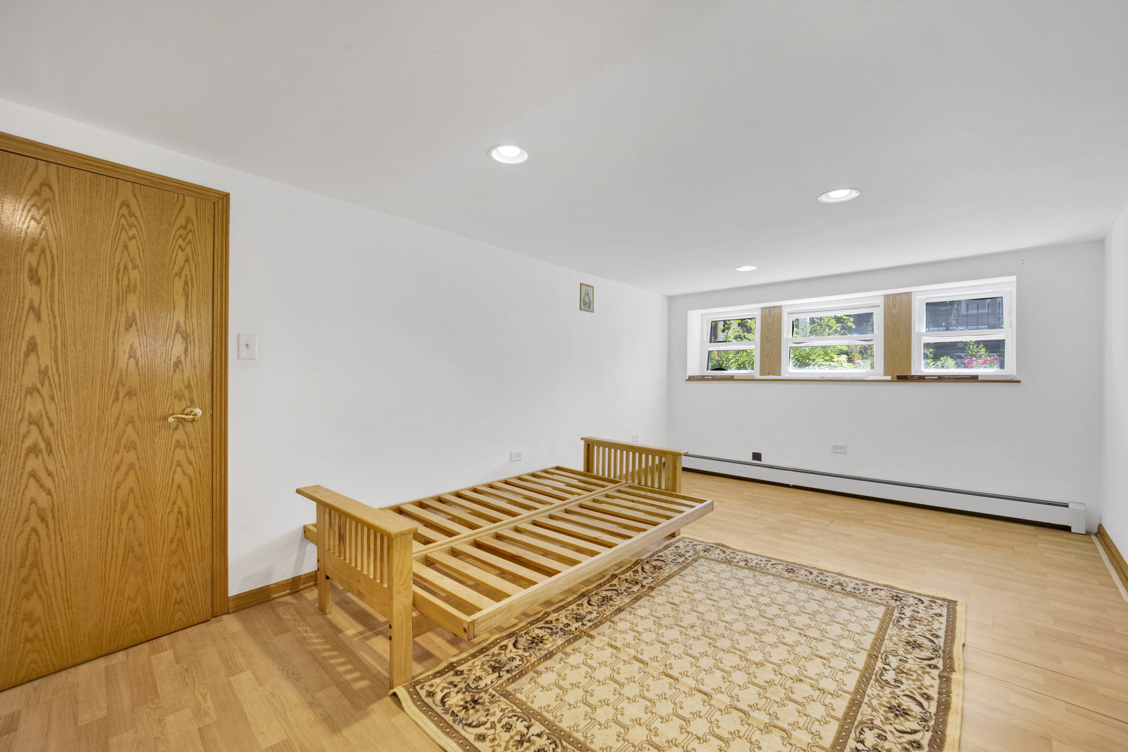 2846 North Ridgeway Avenue Chicago, IL 60618 - Photo 17 of 23 Gallery Image 17