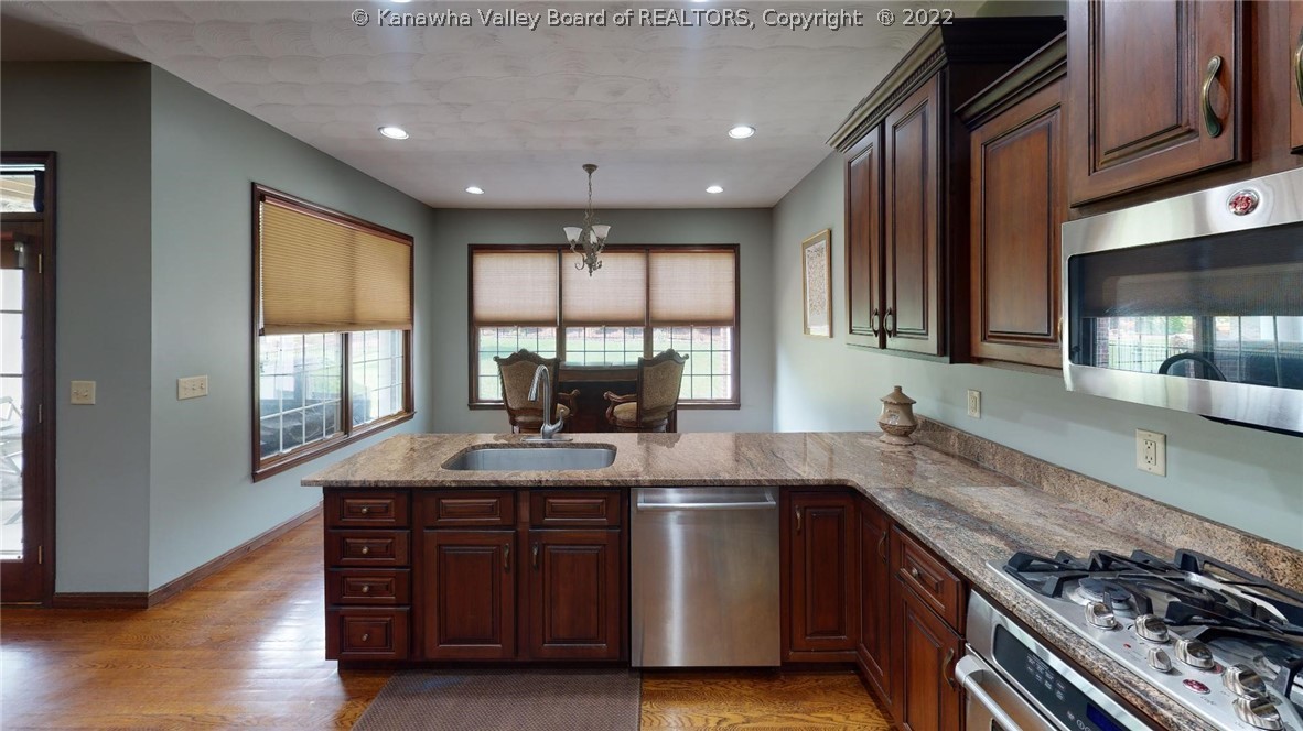 2013 Crestmont Road Hurricane, WV 25526 - Photo 37 of 44 Gallery Image 37