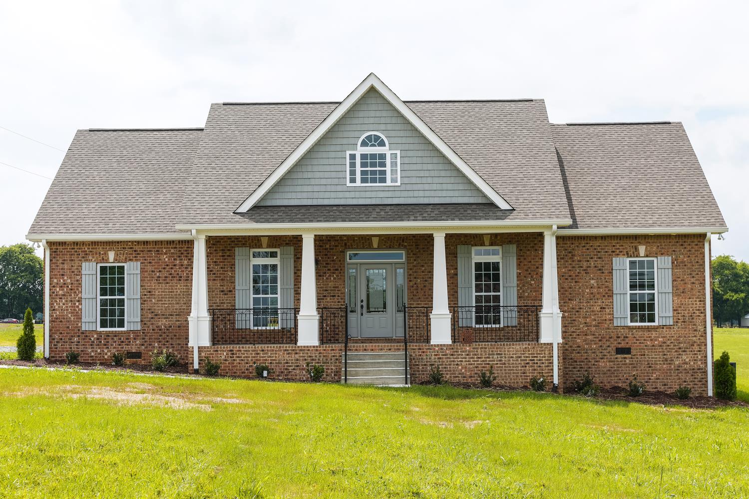 475 B Halltown Road Portland, TN 37148 - Photo 2 of 26 Rocking Chair Front Porch