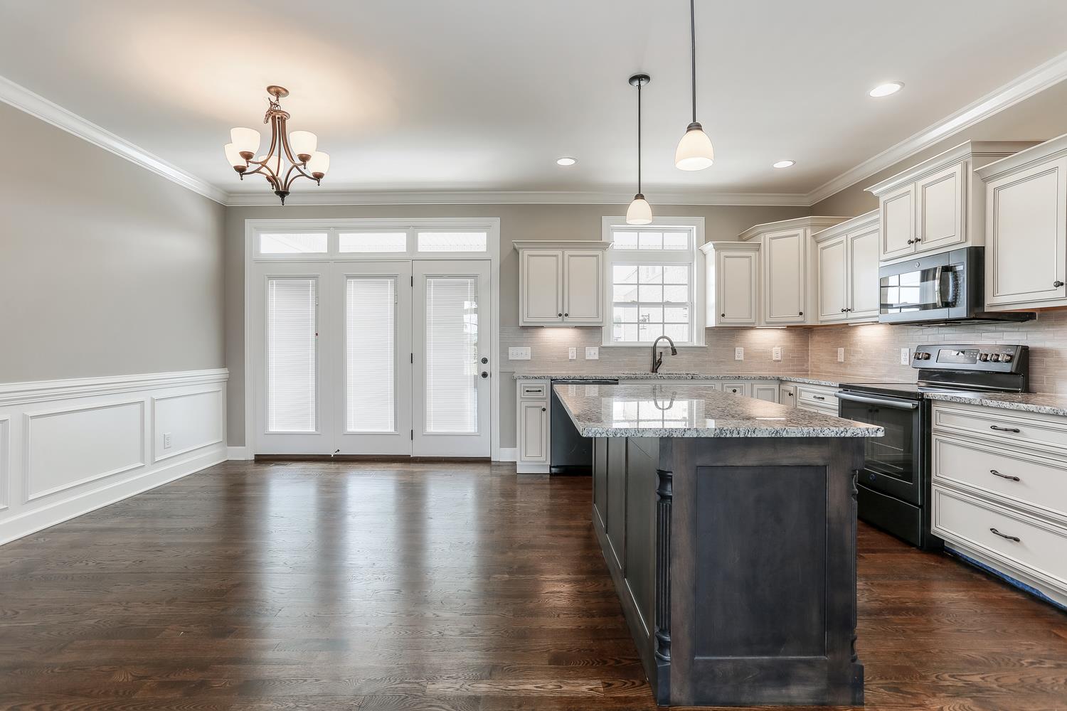475 B Halltown Road Portland, TN 37148 - Photo 7 of 26 Huge kitchen island!