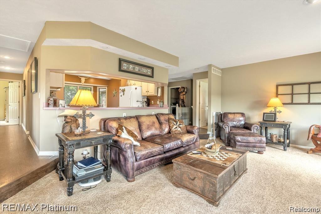 14105 Byron Road Byron, MI 48418 - Photo 10 of 59