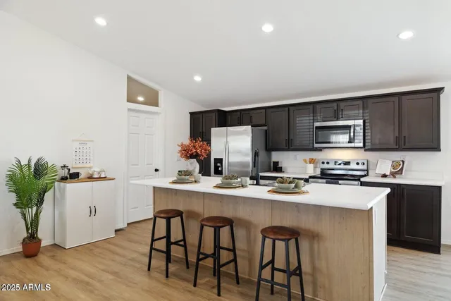 $289,900 | 51288 West Blue Jay Street, Maricopa, AZ 85139