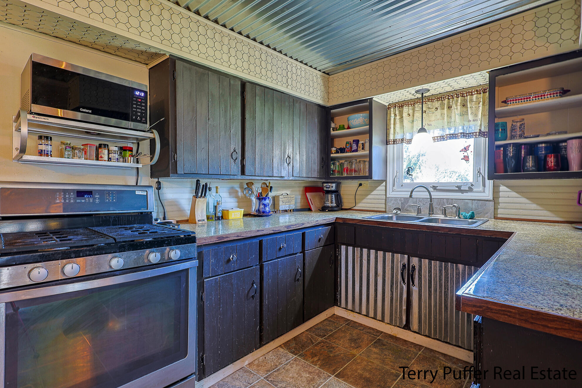 18990 Kimball Road Pierson, MI 49339 - Photo 3 of 41 IMG_5826