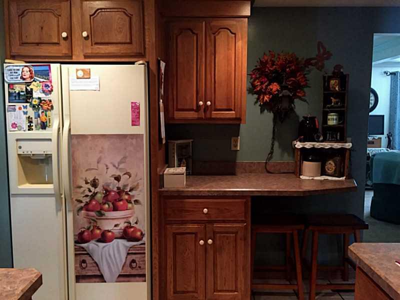 2435 Anchorage Road Sharpsville, PA 16150 - Photo 8 of 24 Kitchen.