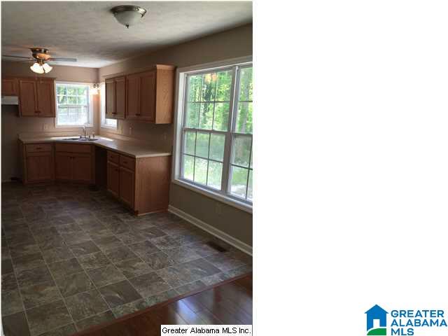 224 Pilgreen Road Leeds, AL 35094 - Photo 8 of 27