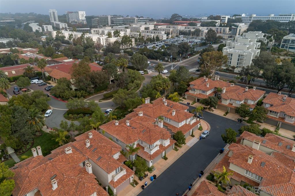 3138 Hamburg Square La Jolla, CA 92037 - Photo 24 of 25 an aerial view of residential houses with outdoor space